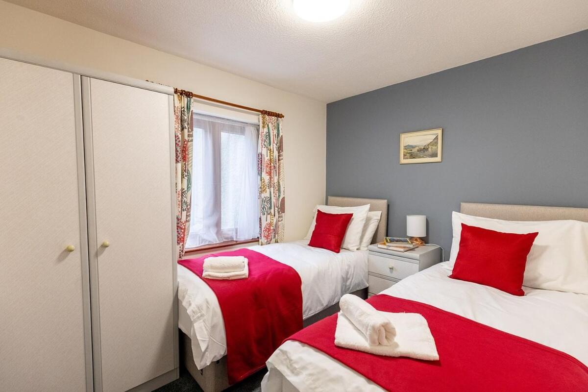 Katherines Court - Spacious Apartment With Rolling Hill Views Kendal Exterior foto